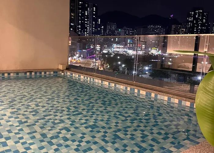 이터널 블루 웨이브 O풀빌라o오션뷰o핀란드식사우나o송도 케이블카o Appartement Busan