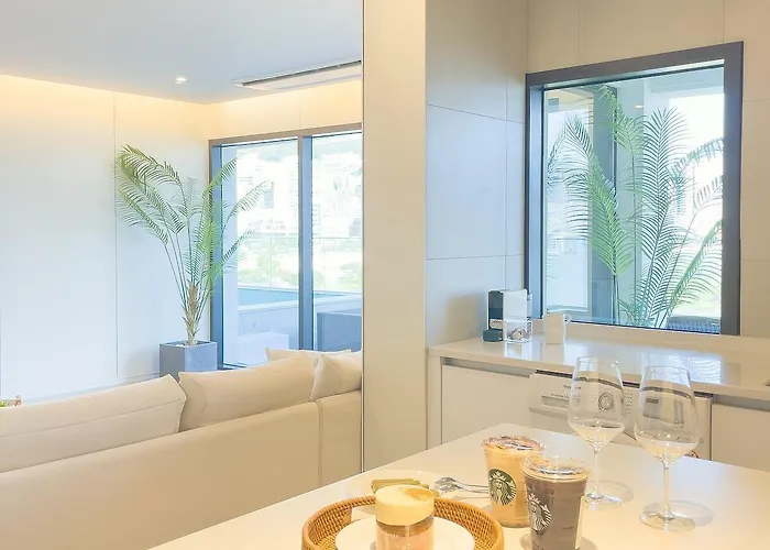 이터널 블루 웨이브 O풀빌라o오션뷰o핀란드식사우나o송도 케이블카o Appartement