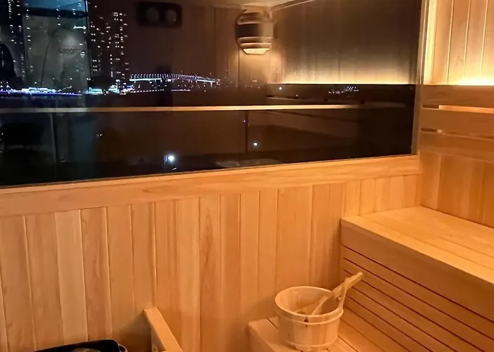 이터널 블루 웨이브 O풀빌라o오션뷰o핀란드식사우나o송도 케이블카o Busan